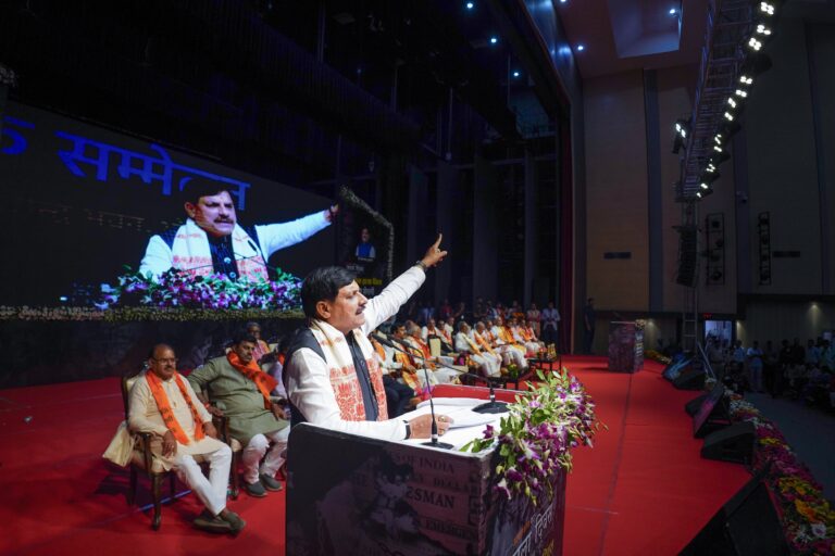 सीएम डॉ. मोहा यादव ने किया लोकतंत्र सेनानियों का सम्मान , कहा – आपकी वजह से भारत दुनिया का सबसे बड़ा लोकतांत्रिक देश