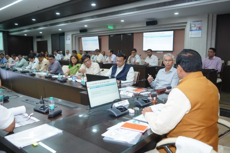 पूरे प्रदेश के कार्यों की सीएम डॉ. मोहन यादव ने की समीक्षा , किस काम के लिए क्या दिए निर्देश?