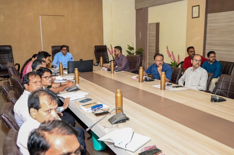 कलेक्टर ने समग्र शिक्षा अभियान के 15 प्रमुख बिंदुओं की प्रगति की कलेक्टर ने की समीक्षा  प्रगति पोर्टल पर समय-सीमा में तथ्यात्मक एवं गुणवत्तापूर्ण जानकारी दर्ज करने के दिए निर्देश