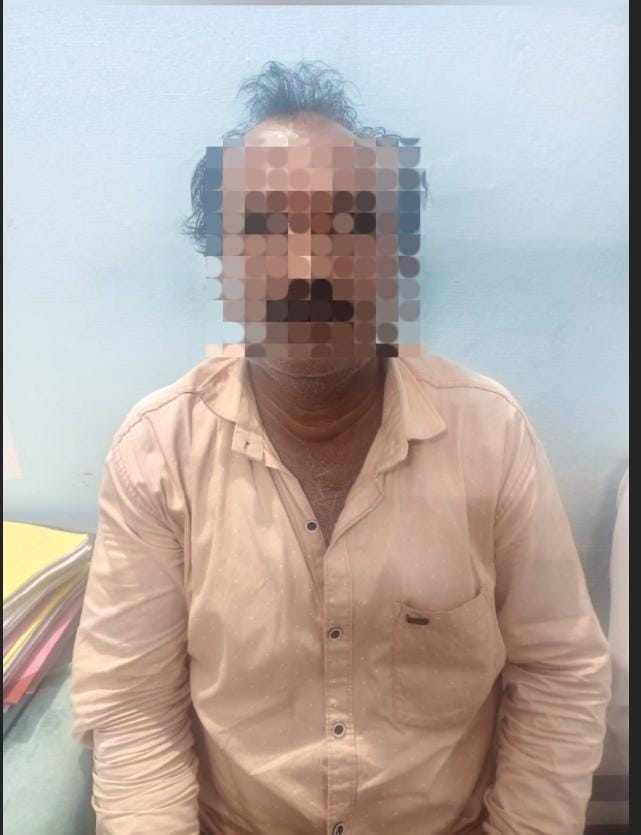 महिला के साथ बलात्कार करने वाले तांत्रिक बाबा और सह आरोपी को पुलिस चौकी निसरपुर थाना कुक्षी की पुलिस ने 24 घंटे के भीतर किया गिरफ्तार