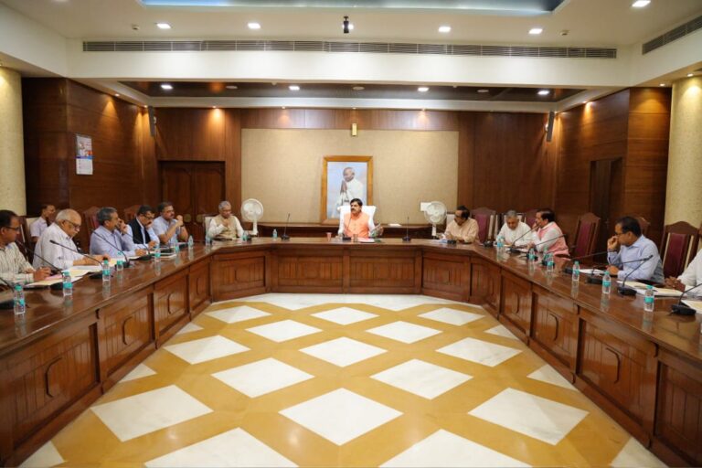 सीएम डॉ. यादव ने दिए निर्देश, कहा- गुरु पूर्णिमा से पहले करें सांदीपनि विद्यालयों का लोकार्पण