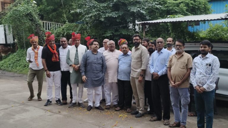 जाट समाज मनावर ने किया अंतर्राष्ट्रीय जाट संसद के पदाधिकारियों का किया सम्मान