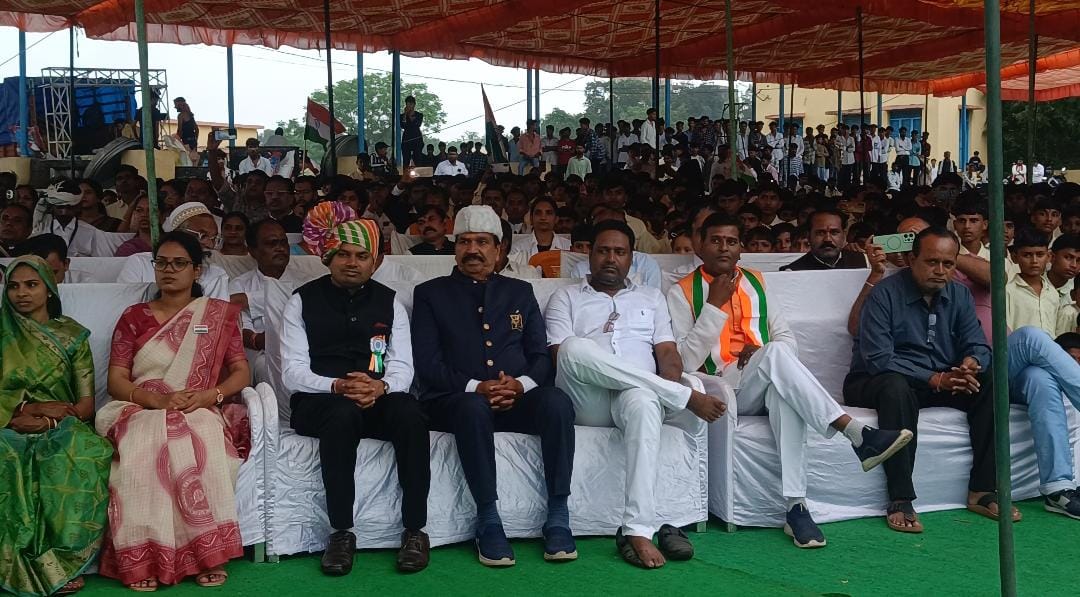 जोबट में हर्षोल्लास के साथ मनाया 80वा स्वतंत्रता दिवस : कृषि उपज मंडी में गूंजे देशभक्ति के तराने