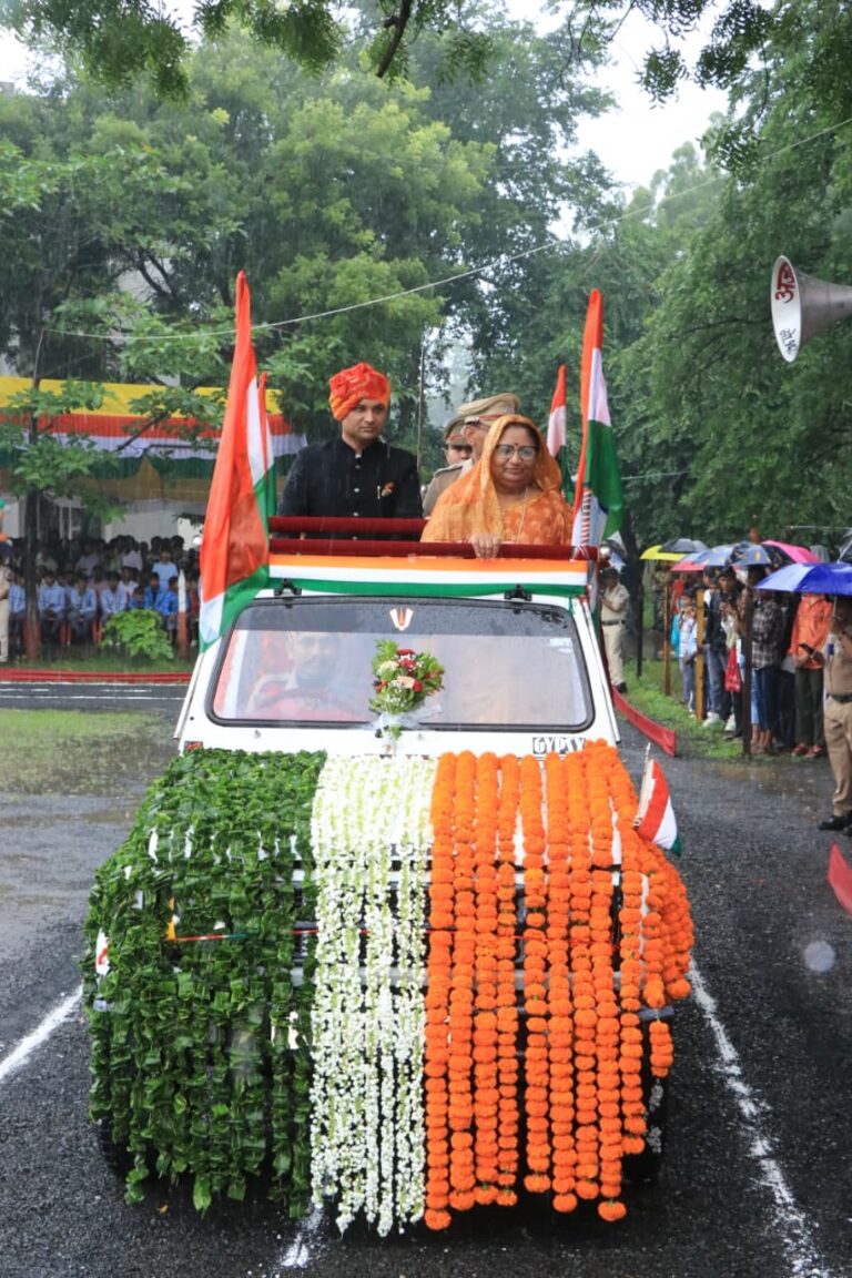 झाबुआ में उत्साहपूर्वक  मनाया स्वतंत्रता दिवस