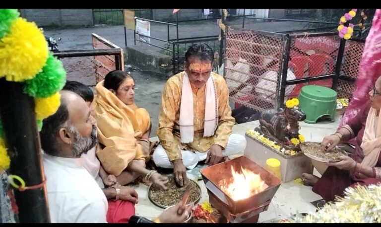 योगेश्वर धाम स्थित श्री योगेश्वर महादेव मंदिर पर सर्वप्रथम अखंड ॐ नमः शिवाय जाप सम्पन्न
