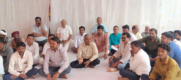 जोबट तहसील के बाहर किसानों का धरना 5 वे दिन भी जारी, आज शाम सीएम मोहन यादव के वर्चुअल जुड़ने की संभावना